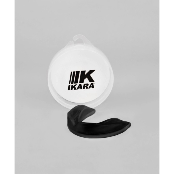 Black boxing and martial arts mouth guard  - 1
