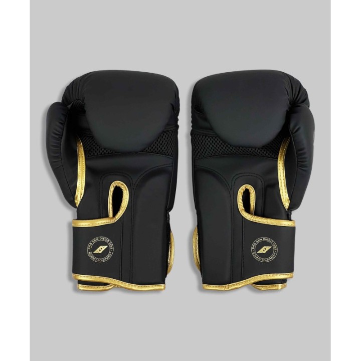 copy of KICK-BOXING GLOVES WITHOUT LOGO OR LABEL BLACK  - 3